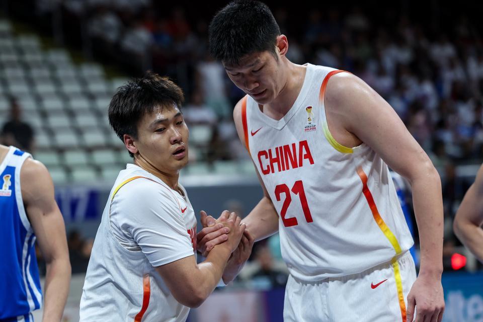 银河娱乐城app下载-拒重演马尼拉悲剧！中国男篮连续两场大逆转 出线前景大好